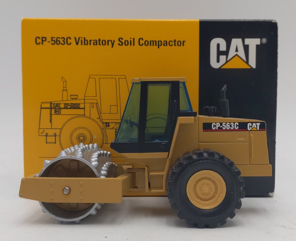 NZG 4013 1:50 Cat CP-563C Vibratory Soil Compactor w/ Enclosed Cab EX/Box