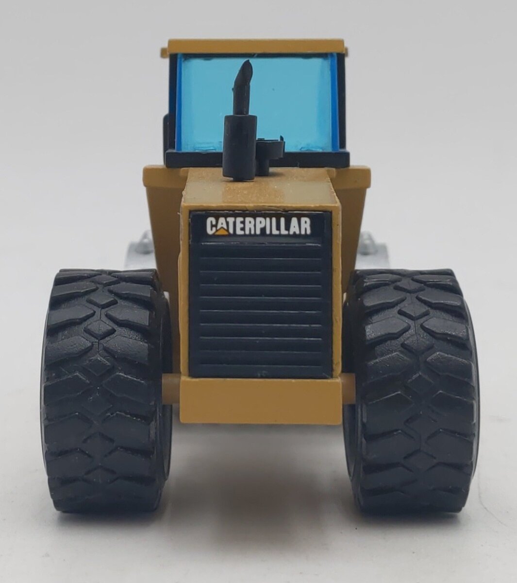 NZG 4013 1:50 Cat CP-563C Vibratory Soil Compactor w/ Enclosed Cab EX/Box