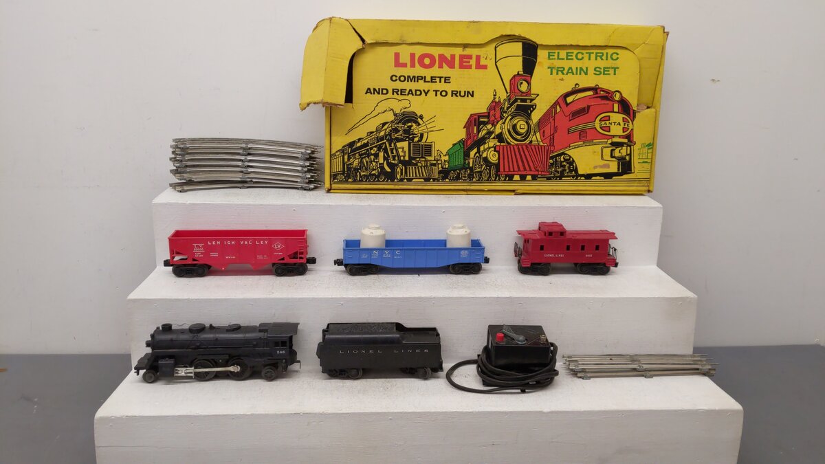 Lionel 1609 Vintage O 246 Steam Freight Set w/1130T, 6162-25, 6057 & 1016 EX/Box