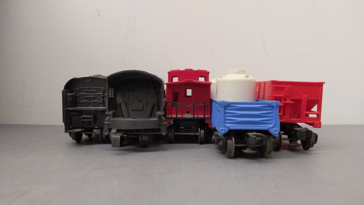 Lionel 1609 Vintage O 246 Steam Freight Set w/1130T, 6162-25, 6057 & 1016 EX/Box