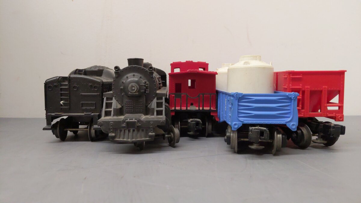 Lionel 1609 Vintage O 246 Steam Freight Set w/1130T, 6162-25, 6057 & 1016 EX/Box
