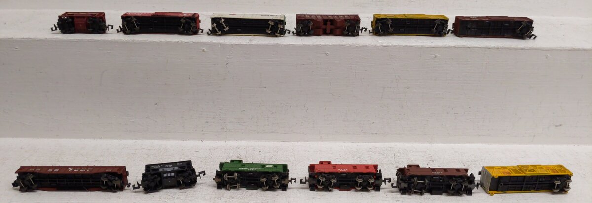 Atlas,Trix,Bachmann & Others N Scale Assorted Freight Cars [12] EX