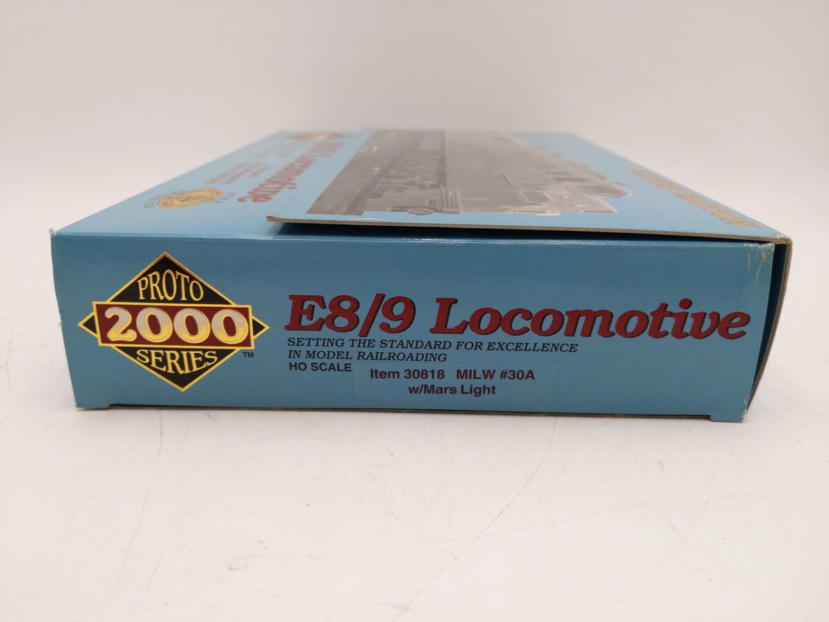 Proto 2000 30818 HO The Milwaukee Road E8/9 Diesel Locomotive #30A LN/Box
