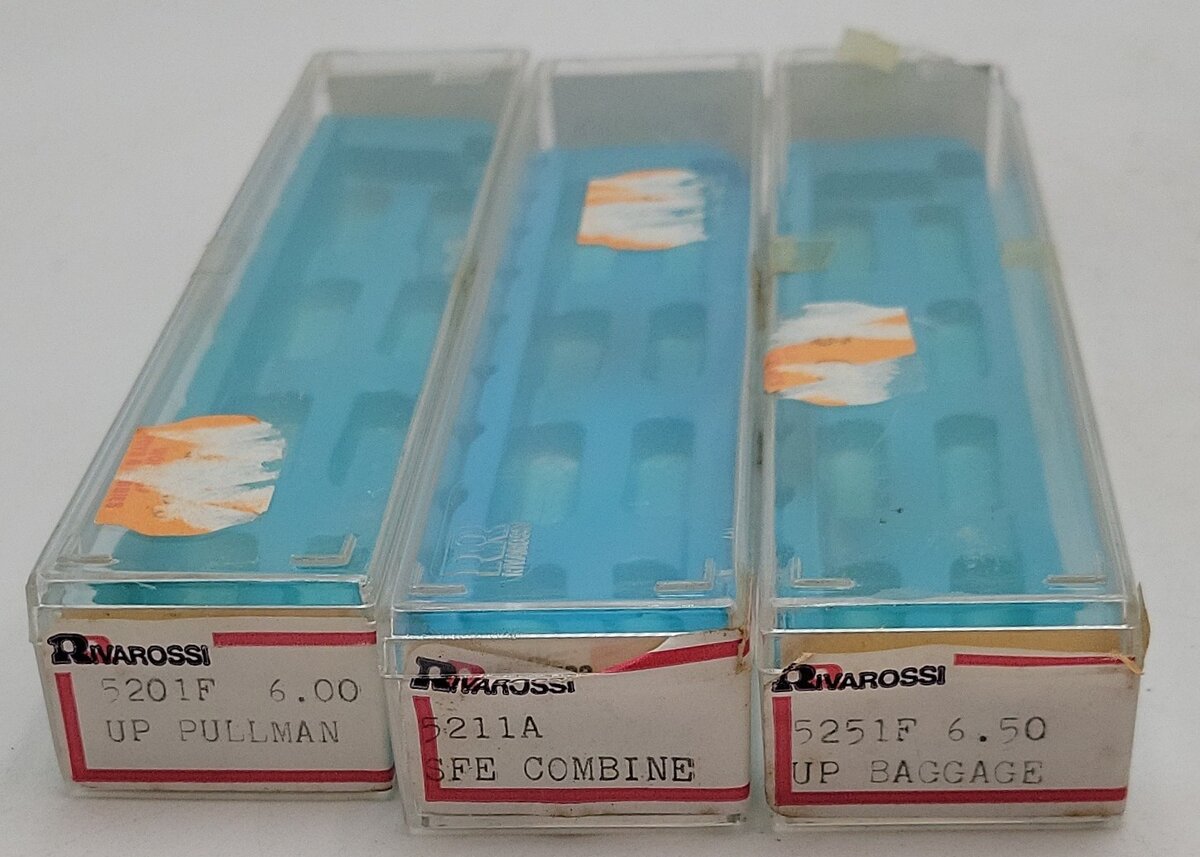 Rivarossi & Atlas N Scale Assorted Passenger Cars [5] EX/Box