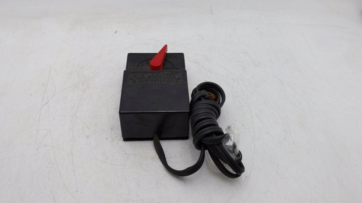 Lionel 0103 HO 12W Power Pack EX