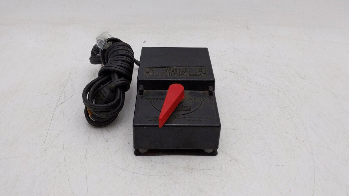Lionel 0103 HO 12W Power Pack EX