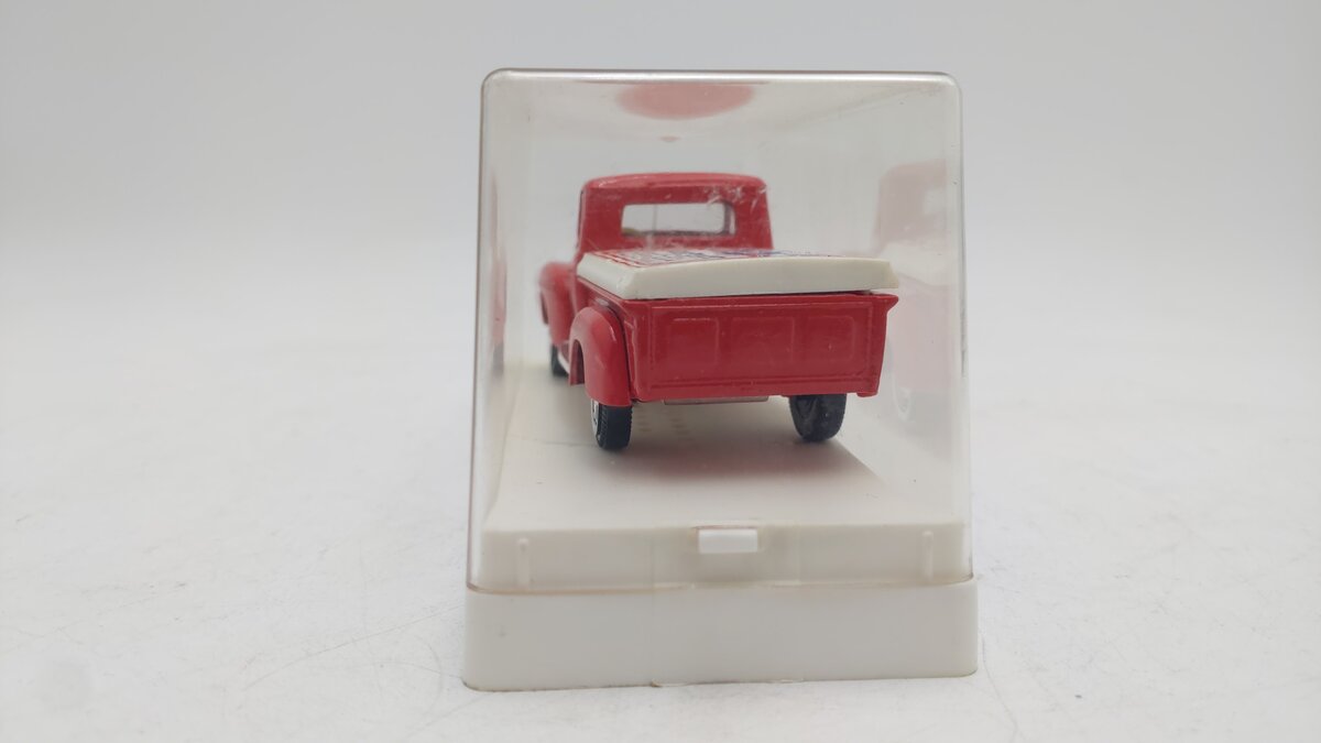 Solido 1:43 Scale Budweiser Truck EX