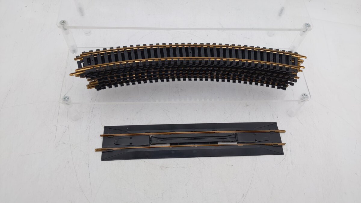 Lionel 5739-10 HO Track Sections [17] EX/Box