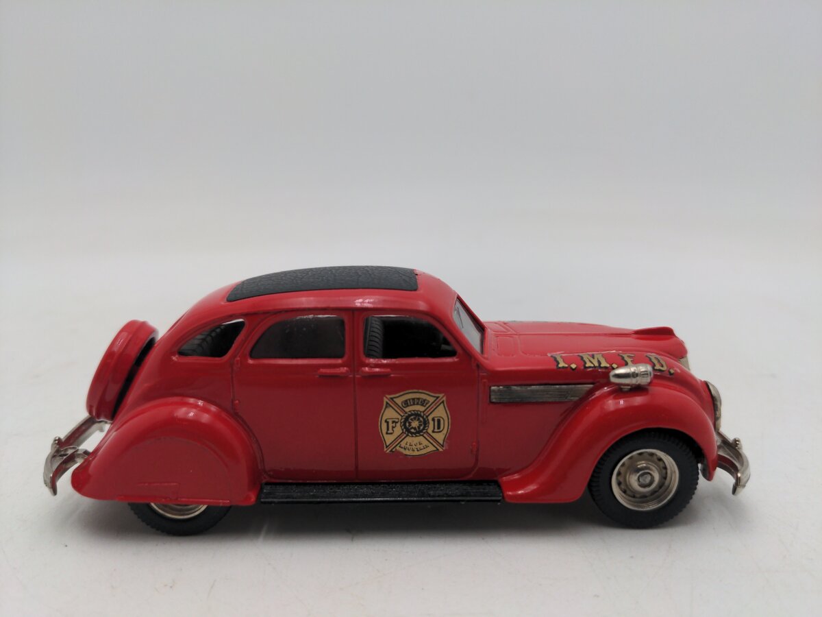 Rex Toys 1:43 Scale Diecast LMFD Chief Car EX