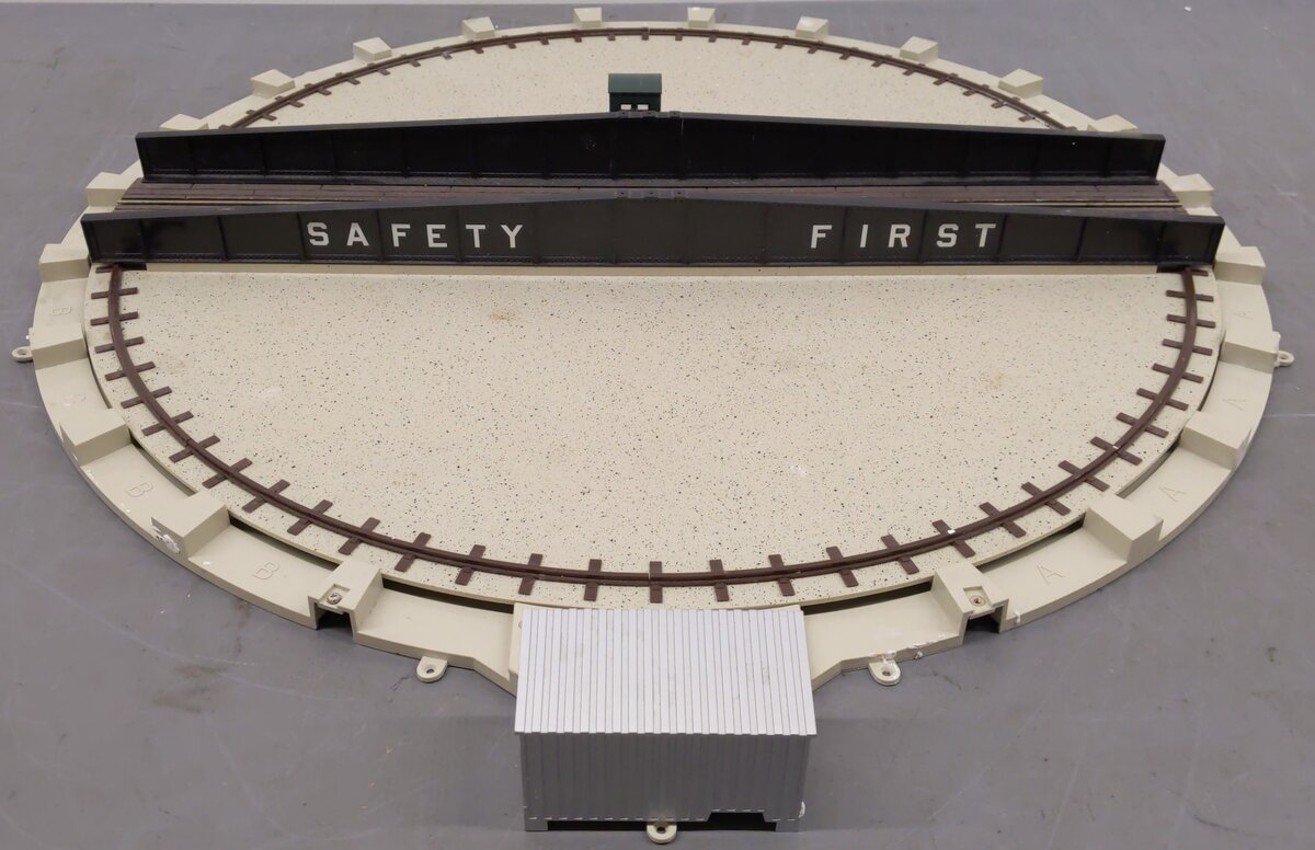 Atlas 6910 O Gauge Motorized 24 Inch Turntable EX/Box