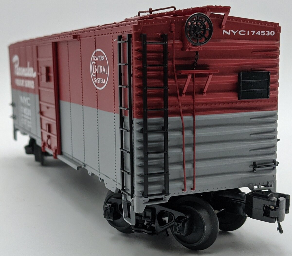MTH 20-3377B O Gauge New York Central Box Car #174530 NIB