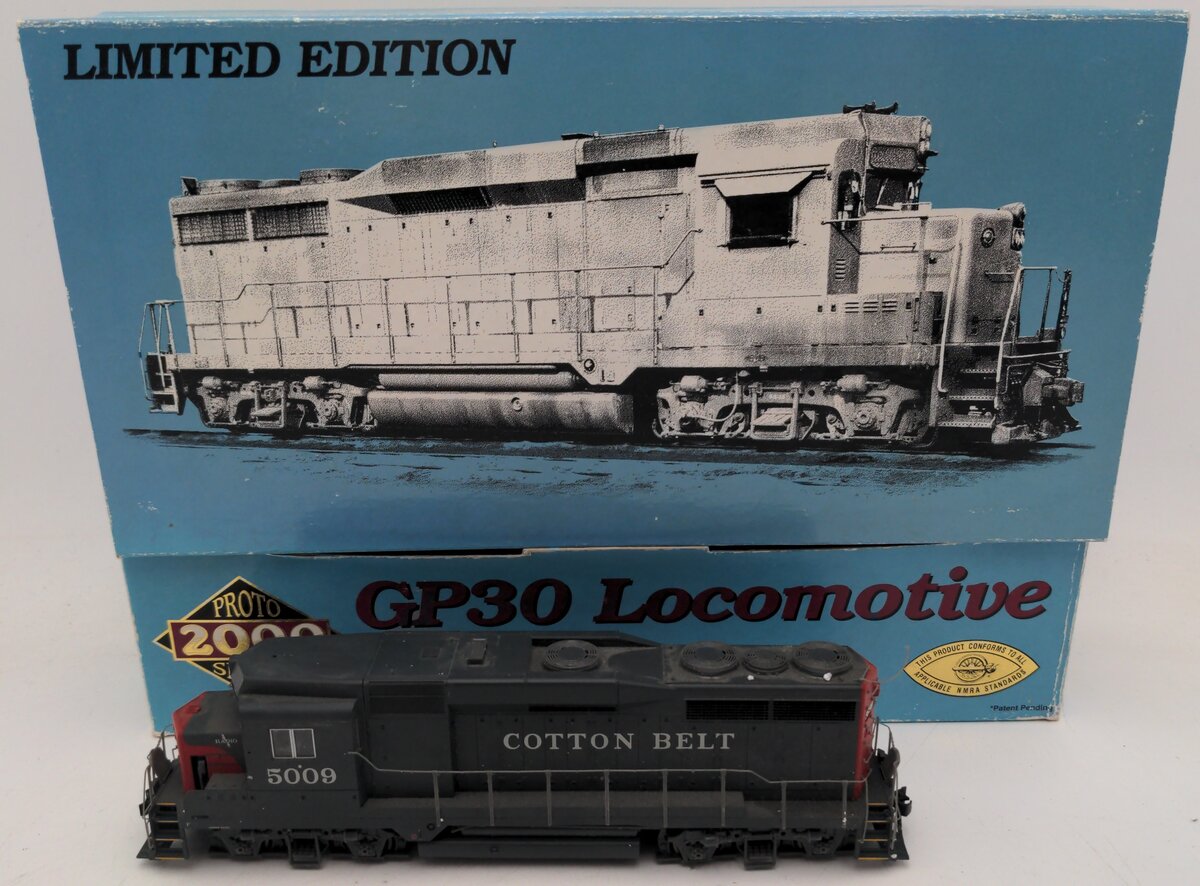 Proto 2000 23088 HO Scale SSW Cotton Belt GP30 Phase II Powered Locomotive #5009 VG/Box