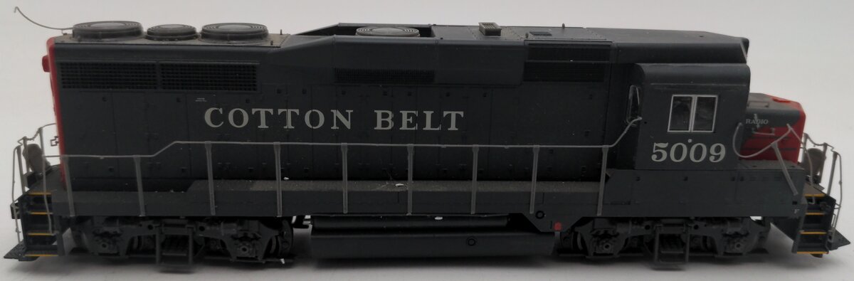 Proto 2000 23088 HO Scale SSW Cotton Belt GP30 Phase II Powered Locomotive #5009 VG/Box