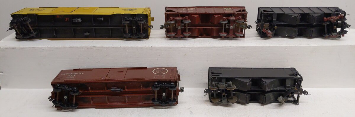 O Scale (2-Rail) Assorted Freight Cars #62100,41500,13200 [5]