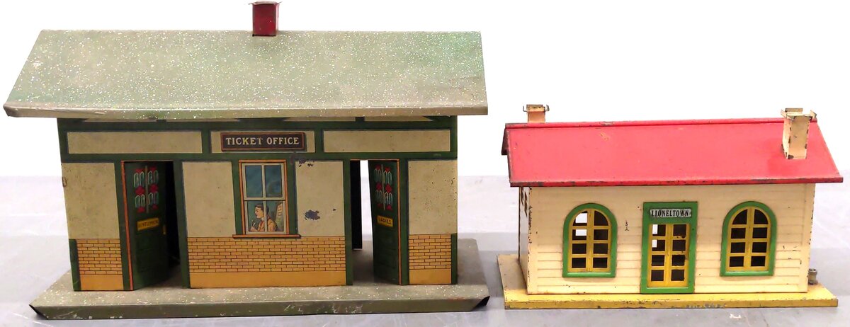 Lionel & Ives Vintage O Tinplate Stations: 114, 137 [2] VG