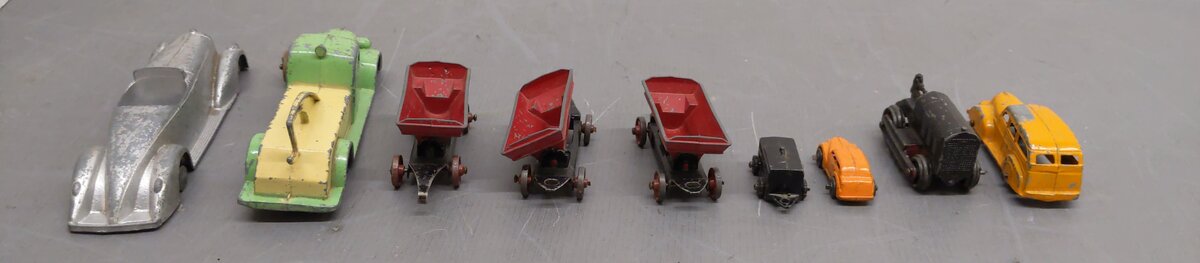 Tootsietoy Vintage Die-Cast Cars & Coal Bins [9] VG