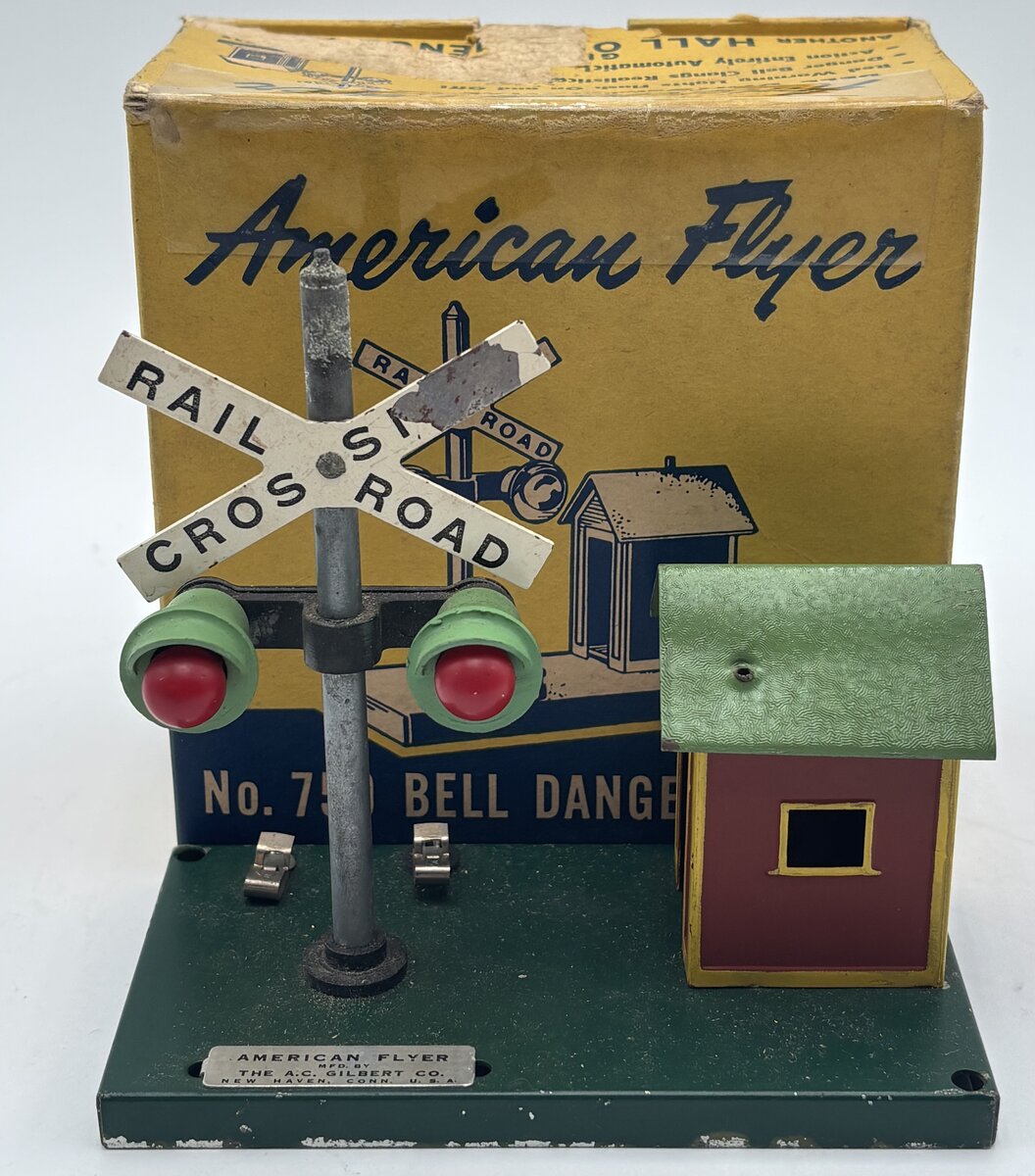 American Flyer 759 Vintage S Shed with Crossing Signal & Bell/Box