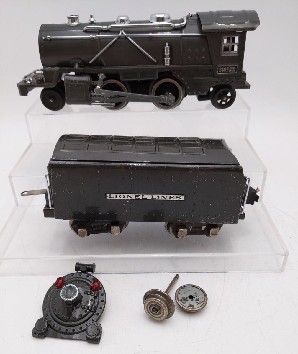Lionel 249E Vintage O 2-4-2 Tinplate Steam Locomotive w/ 265T Tender- Repainted
