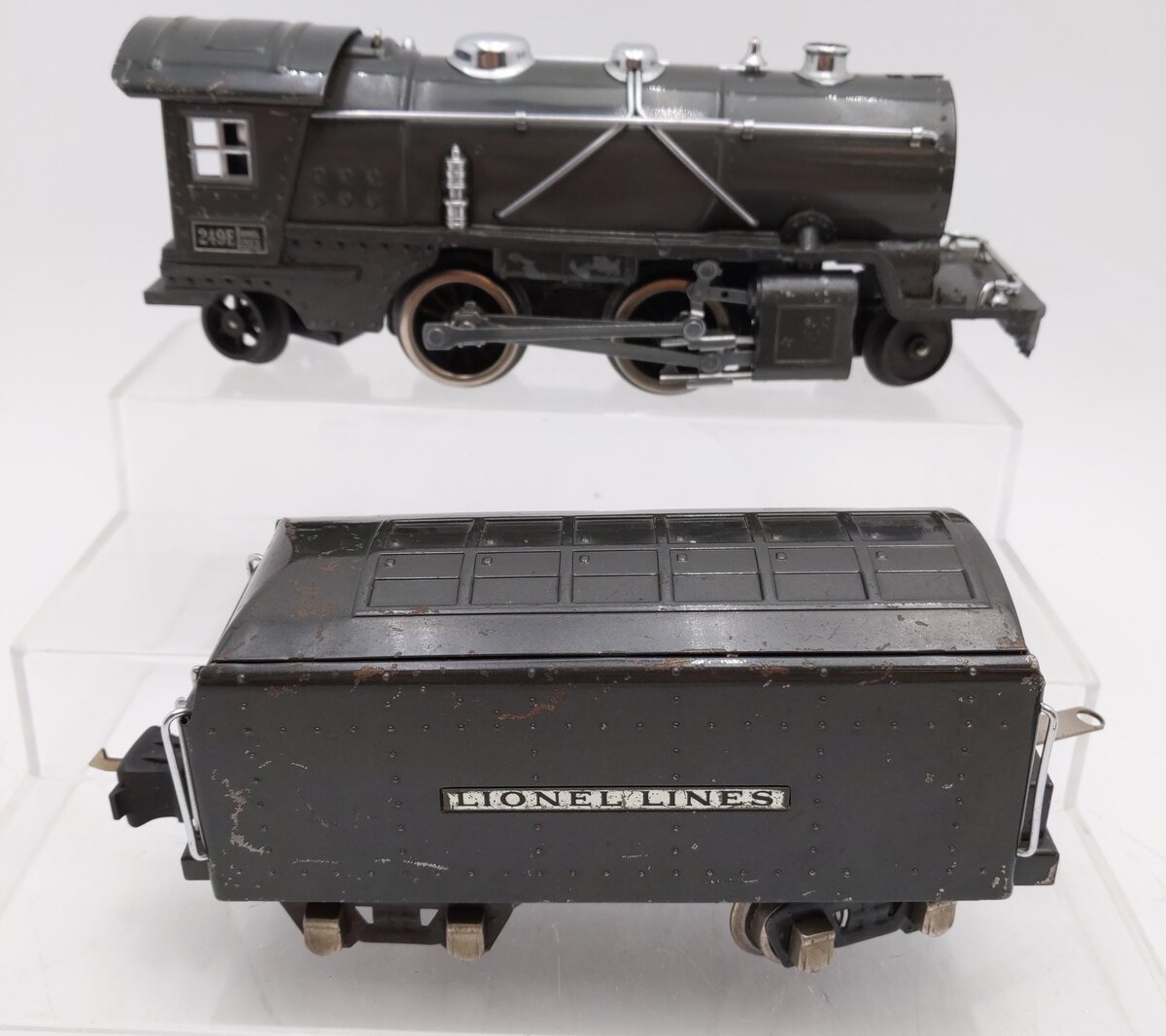 Lionel 249E Vintage O 2-4-2 Tinplate Steam Locomotive w/ 265T Tender- Repainted