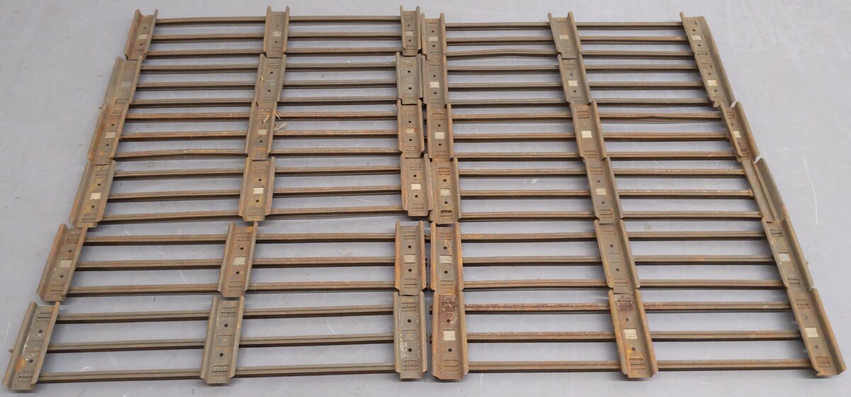 Lionel & American Flyer Vintage O Gauge 14" Straight Track [12]