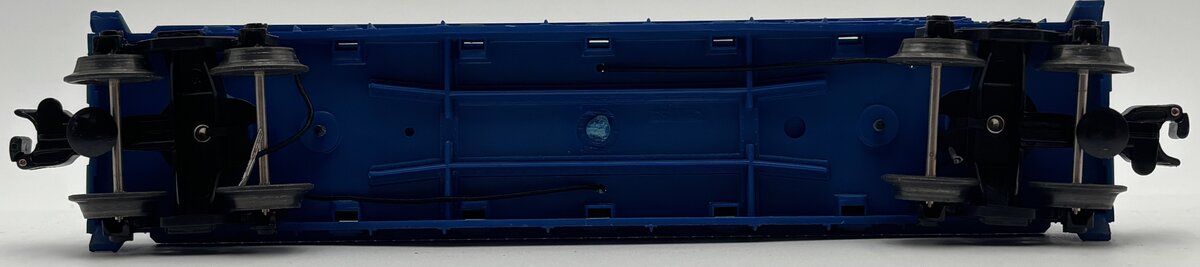 Lionel 6-16985 O Gauge Eastwood Automobilia Flatcar w/ Ford Panel Trucks #6424 EX/Box