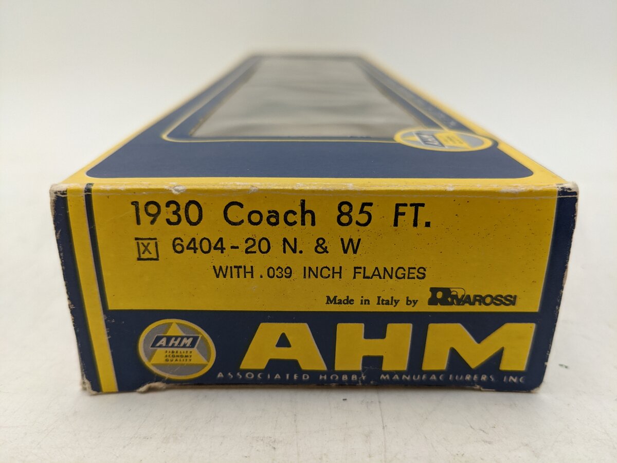 AHM 6404-20 HO Scale N. & W. 1930 Coach Passenger Car #1727 EX/Box