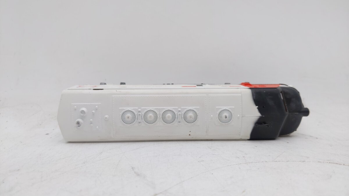 Lionel 0272 HO New Haven (Non Powered) Diesel Locomotive #0272 EX/Box