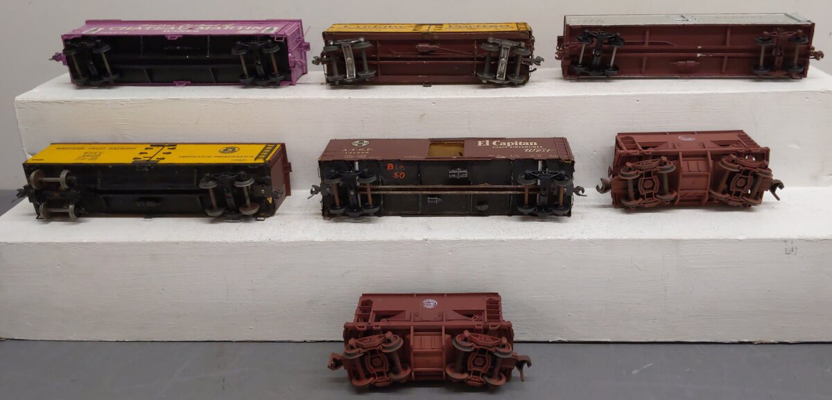 O Scale (2-Rail) Assorted Freight Cars #118,49135,141348,7471,8901 [7]