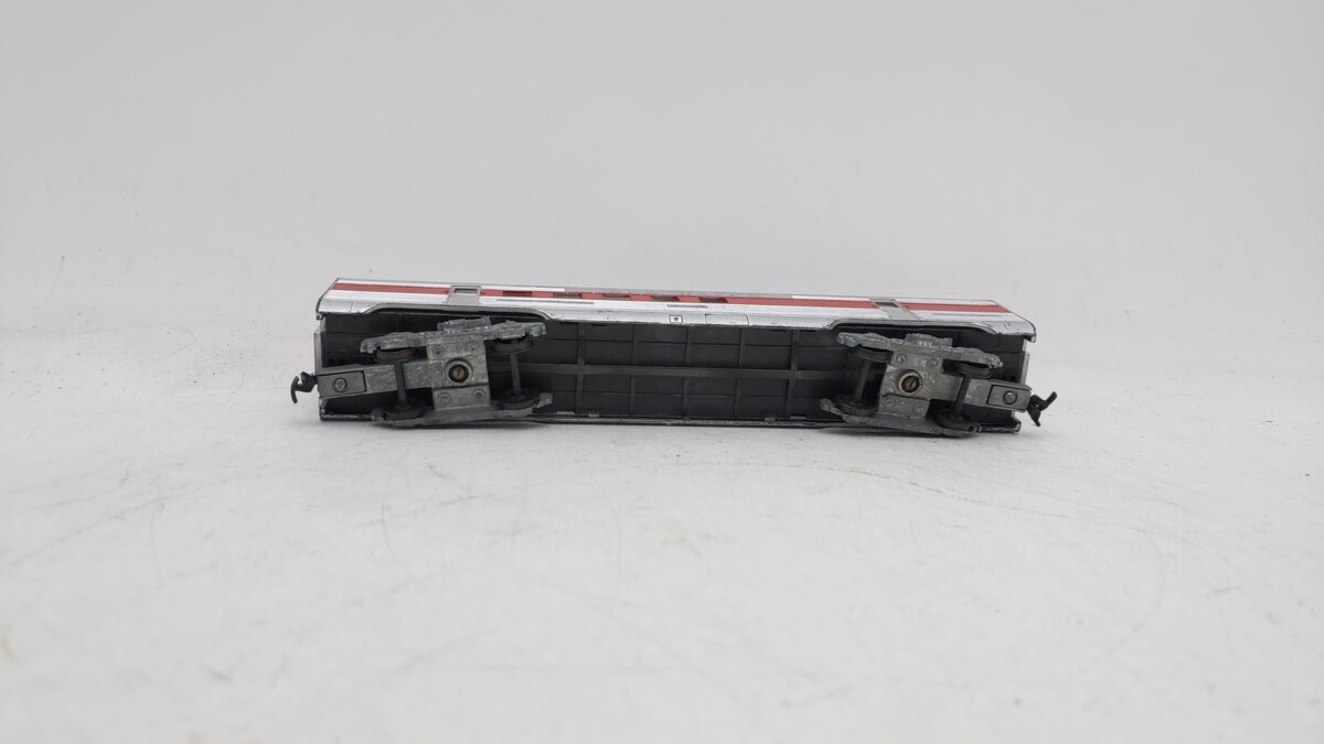 Lionel 0700-1 HO New Haven Passenger Car #2463 EX/Box