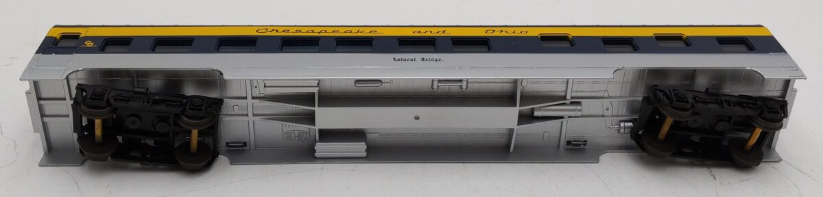 Con-Cor 0001-000999 HO Chesapeake & Ohio Dummy Passenger Coach Car Kit LN/Box