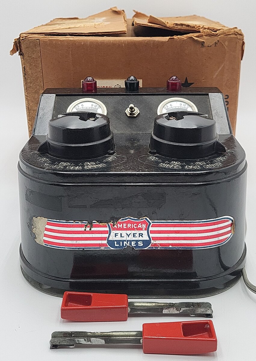 American Flyer 30B Vintage S 300 Watt Transformer - Runs 2 Trains VG/Box