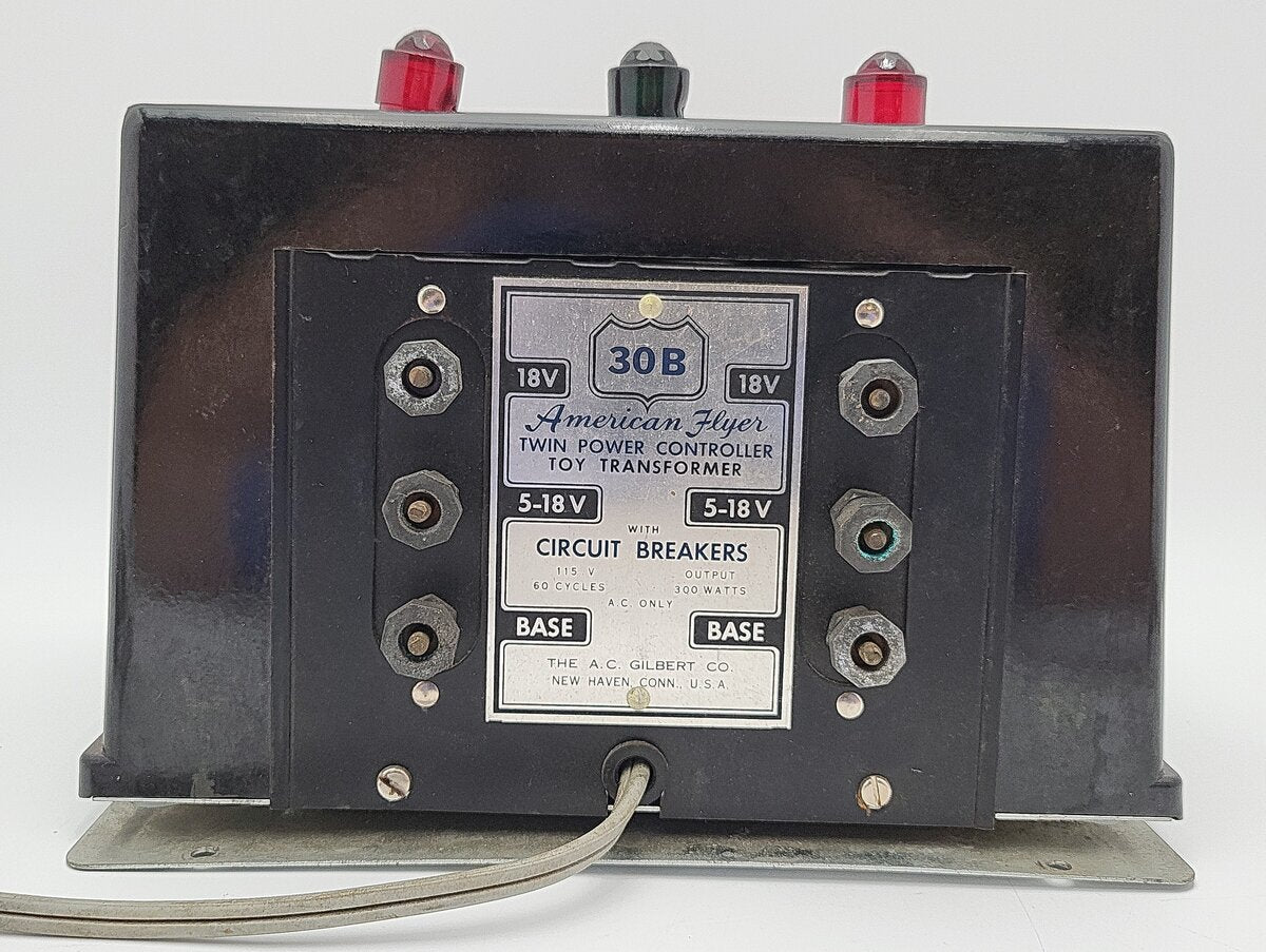 American Flyer 30B Vintage S 300 Watt Transformer - Runs 2 Trains VG/Box