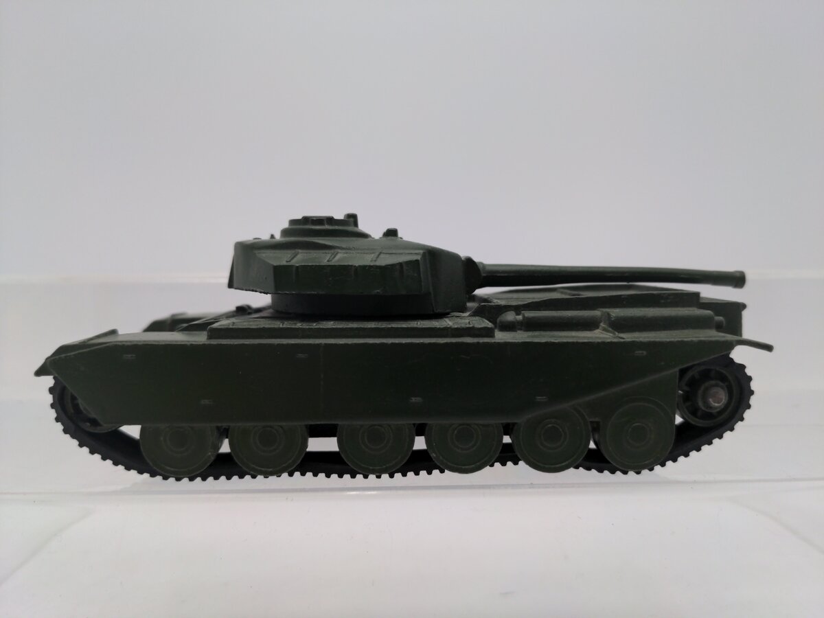 Dinky 651 1:43 Vintage Diecast Army Centurion Tank EX/Box