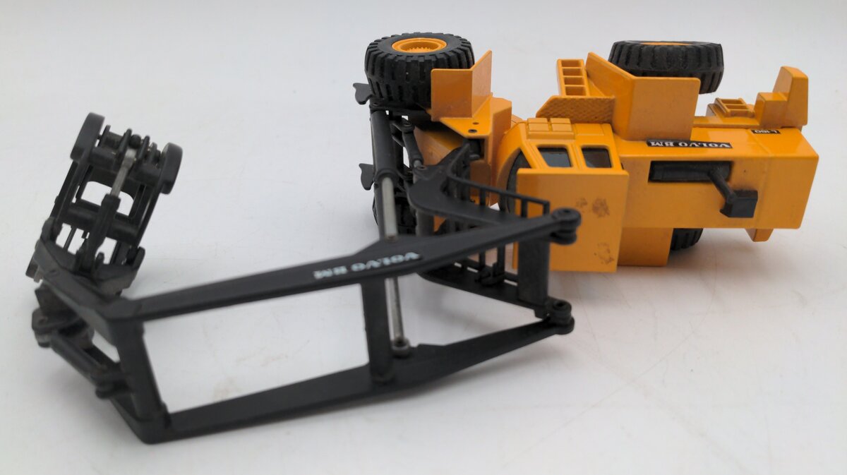 Joal 237 1:50 Volvo BM L160 High Lift EX/Box