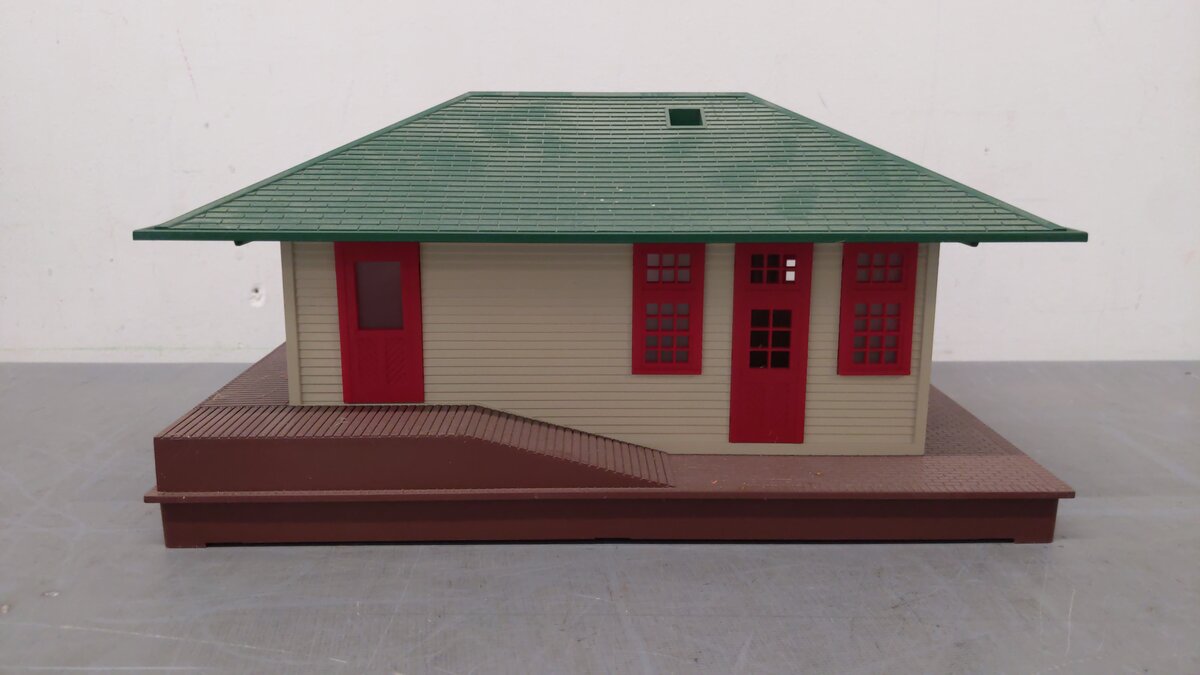 Lionel 6-14152 Lighted Passenger Station EX/Box