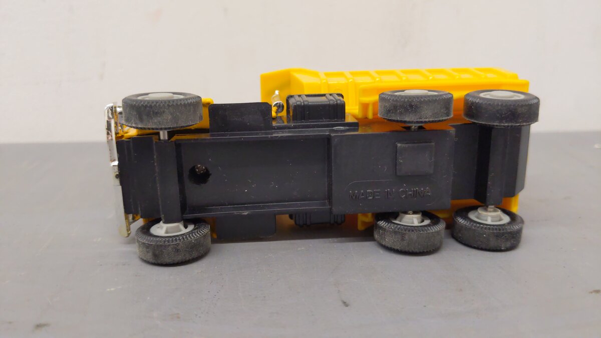 Lionel 6-21447 Backhoe Construction Scene EX/Box