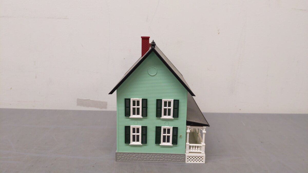 MTH 30-9047 O Green Country House With Dark Green Shutters #4 EX/Box