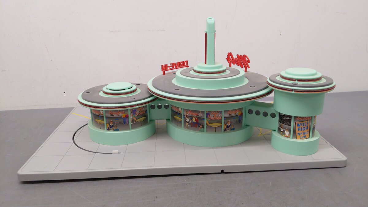 MTH 30-9105 Mel's Operating Drive-In Restaurant EX/Box