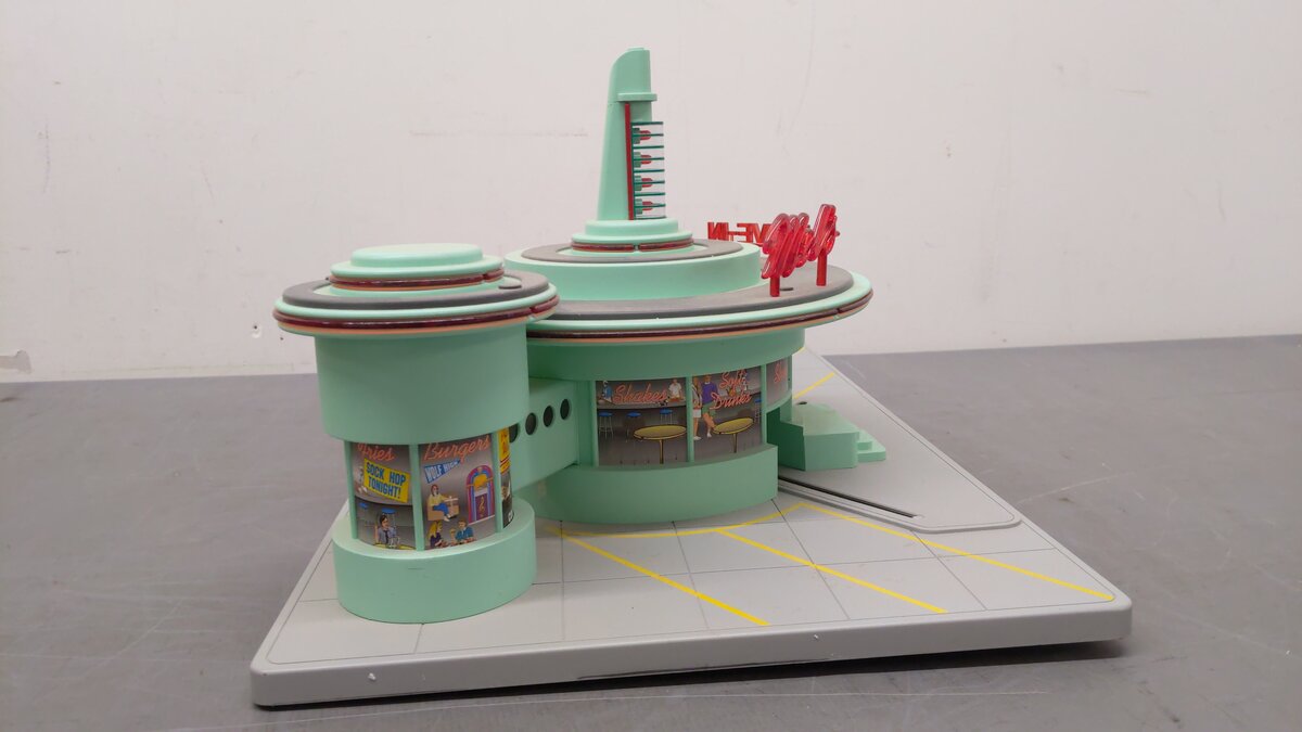 MTH 30-9105 Mel's Operating Drive-In Restaurant EX/Box