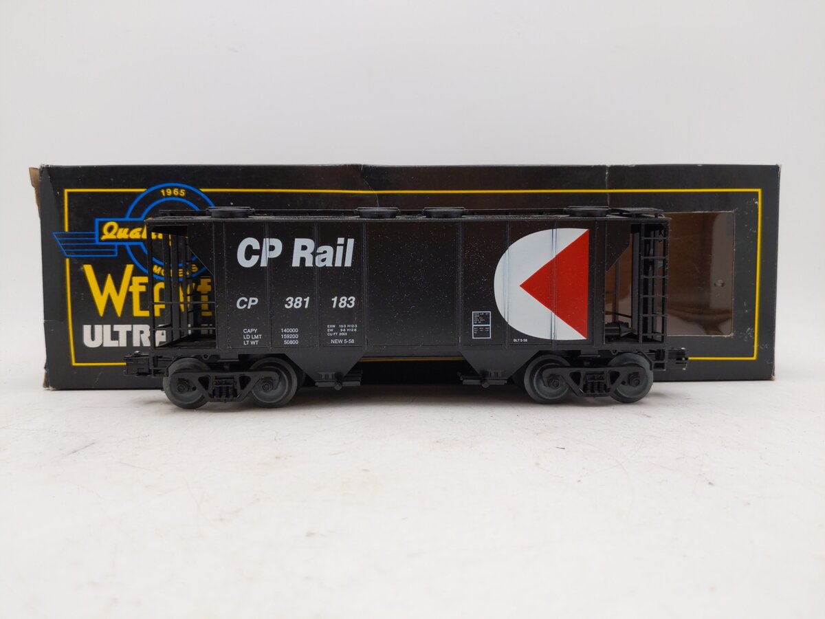 Weaver U1909 CP Rail Hopper LN/Box