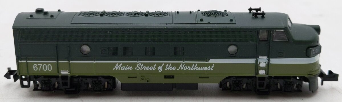 Model Power 7451 N Scale FP-7 Northern Pacific Diesel Locomotive #6700 LN/Box