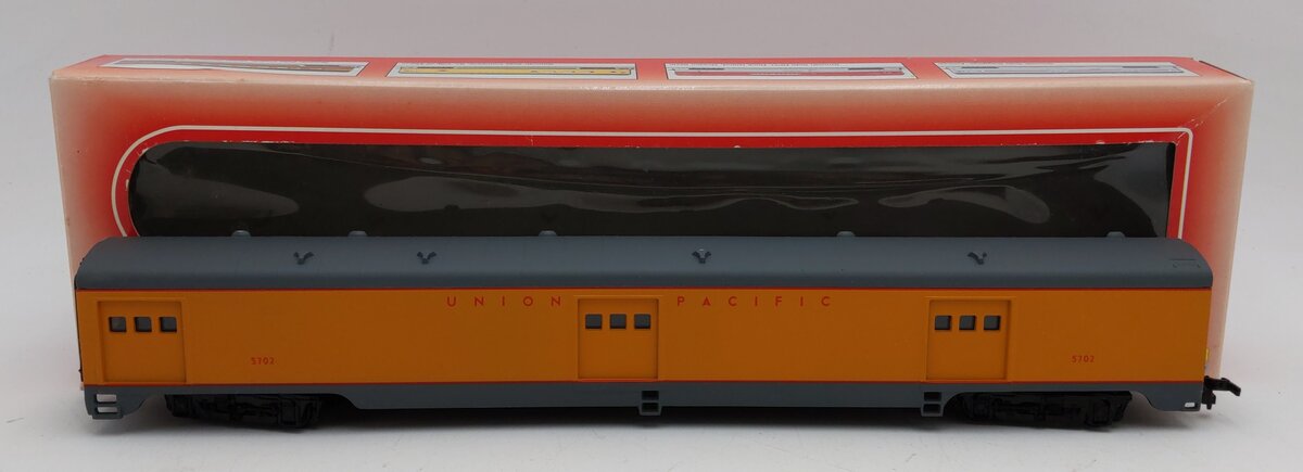 IHC 48270 HO Union Pacific Baggage Smooth Side Car #5702 LN/Box