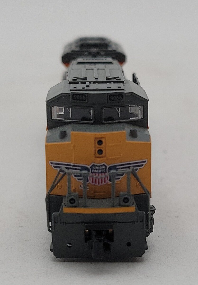 Kato 176-8521-LS N Union Pacific EMD SD70ACe Diesel Locomotive LokSound #9066 LN/Box
