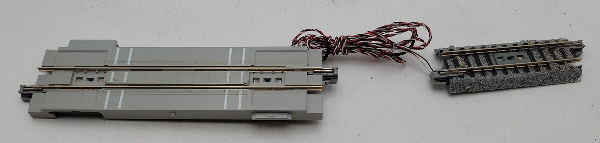 Kato 20-653 N Double Track Attachment for Automatic Crossing Gate EX/Box
