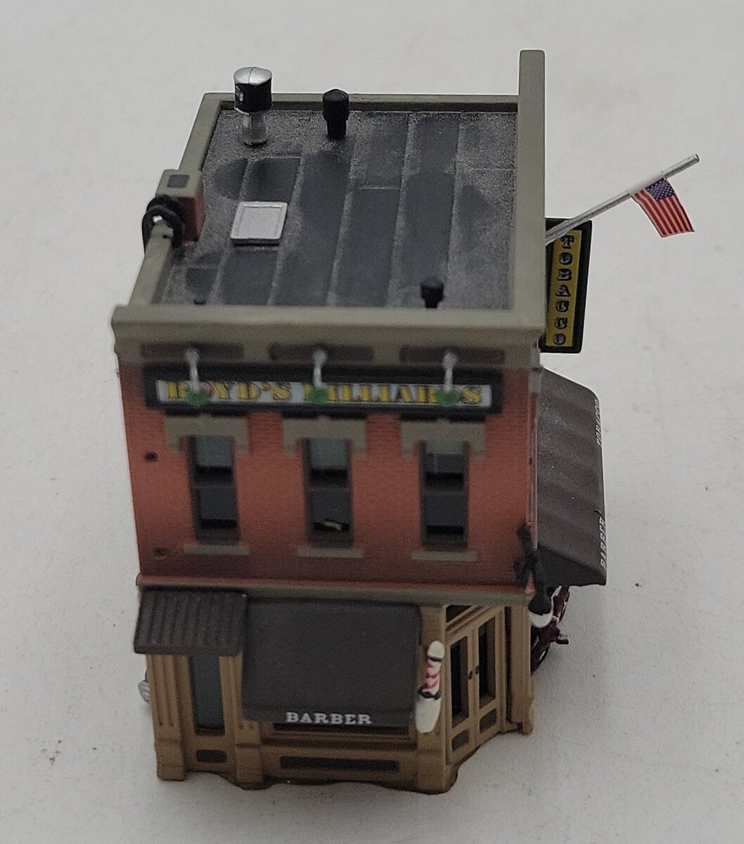 Woodland Scenics BR4923 N Built-&-Ready Corner Emporium Building w/ No Light