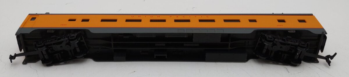 IHC #48271 HO Union Pacific Coach Car #2003 LN/Box