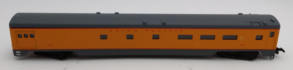 IHC 48274 HO Union Pacific Combine Passenger Car #5710 LN/Box