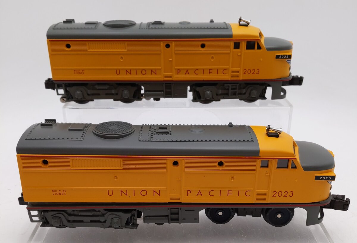 Lionel 6-38354 O Gauge Union Pacific AA Alco Diesel Locomotives Only VG