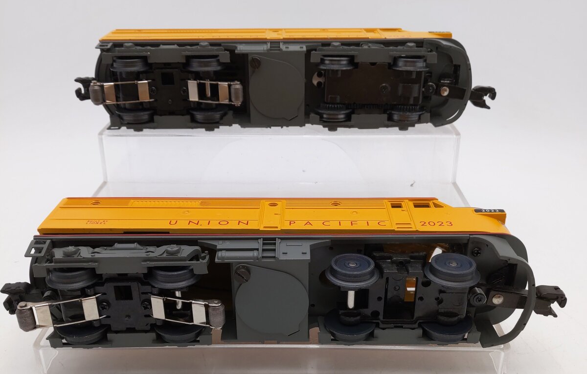 Lionel 6-38354 O Gauge Union Pacific AA Alco Diesel Locomotives Only VG