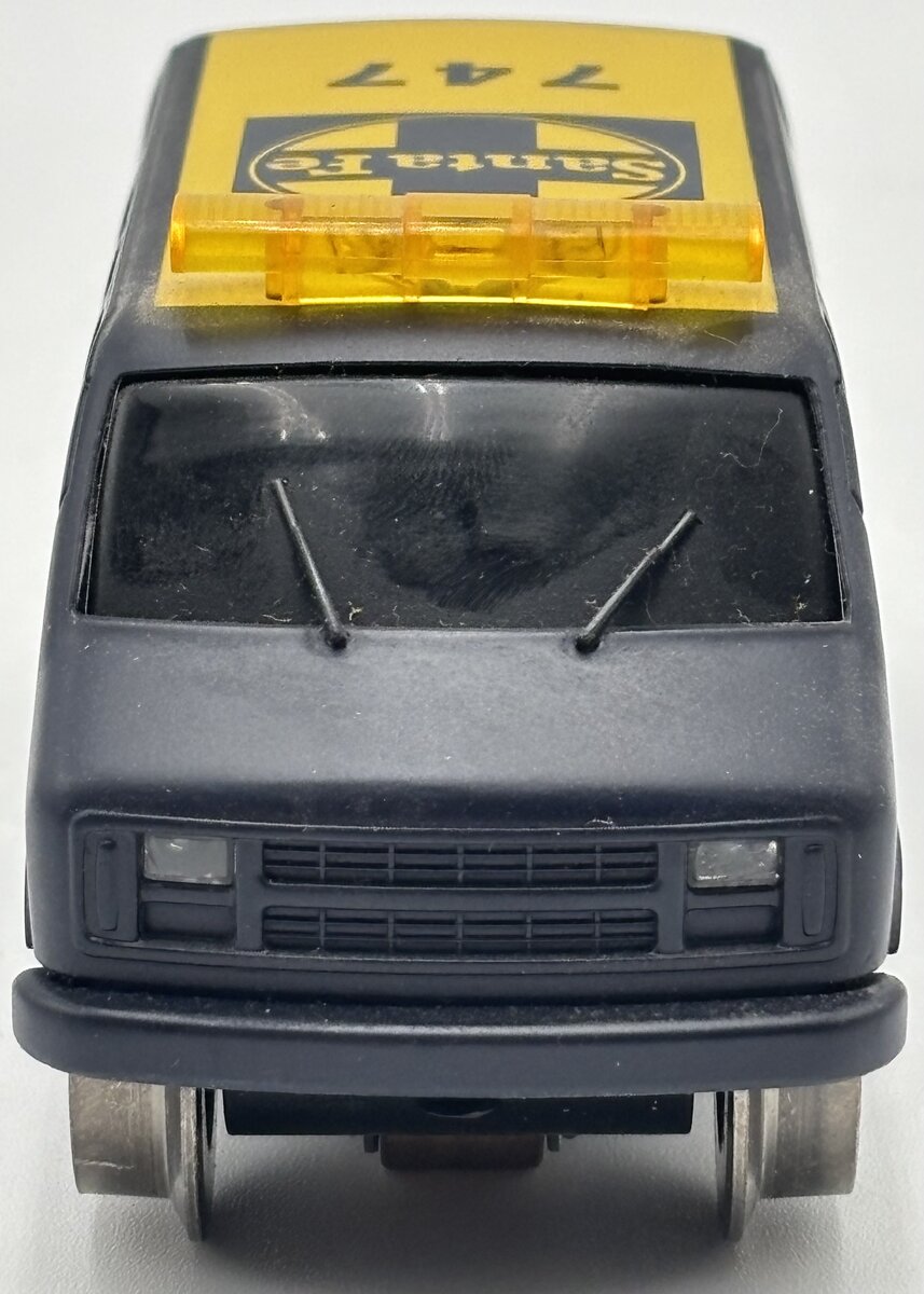 K-Line K2629-08 ATSF Motorized Railroad Van EX/Box